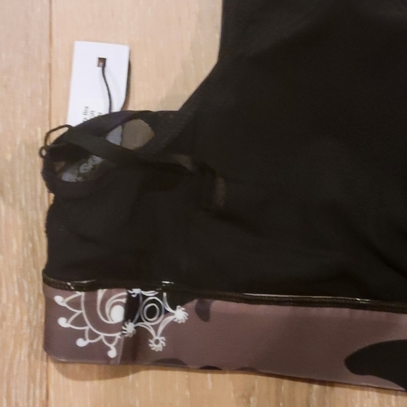 Koral‎ Bermuda Energy Sports Bra with padding Size Small NWT - Picture 6 of 8